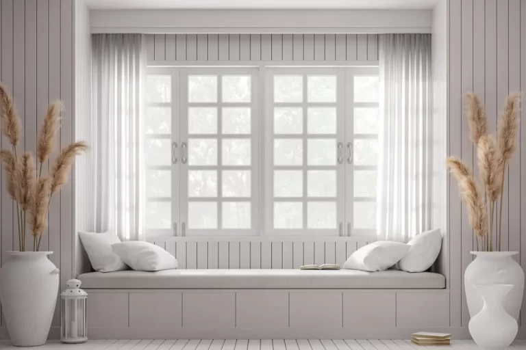 نشیمن کنار پنجره و ایده های کاربردی برای استفاده از این فضا